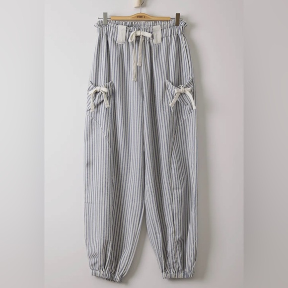 Very J Pants - 🆕🤍BOW TEXTURED STACI PANT